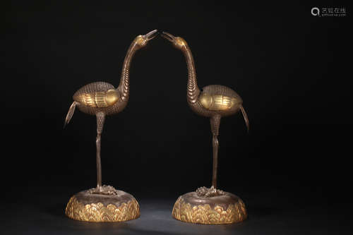 PAIR OF GILT BRONZE CENSER OF CRANE SHAPED