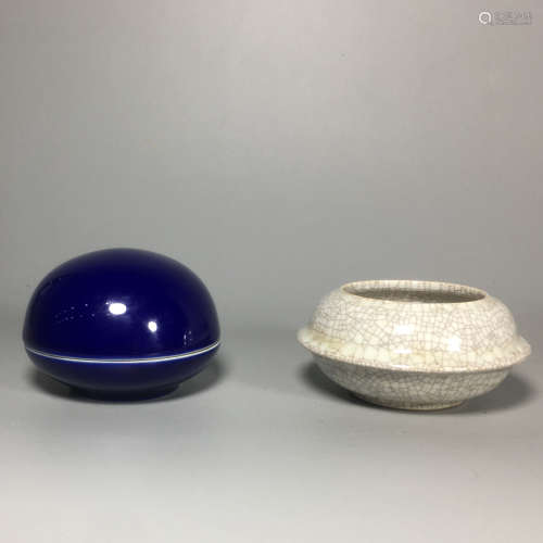 A Chinese Ge-Type Porcelain Water Pot and A Chinese Blue Glazed Porcelain Box with Cover