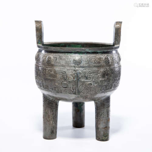 A Chinese Bronze Pot