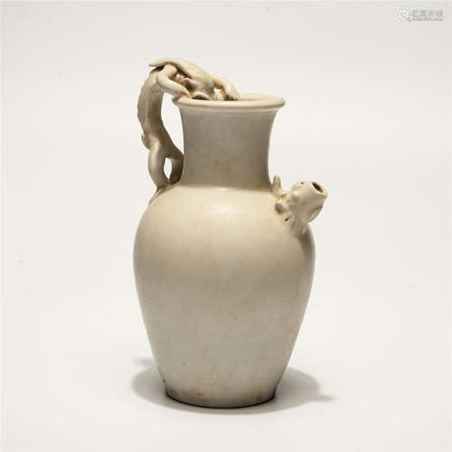 A Chinese White Glazed Porcelain Water Pot