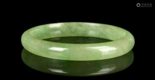 Chinese Jadeite Green Bangle