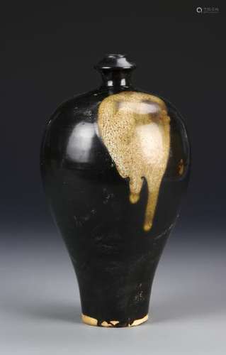 Chinese Black Glazed Meiping Vase