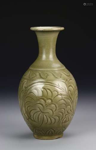 Chinese Yaozhou Yao Vase