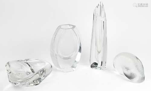 Baccarat crystal group