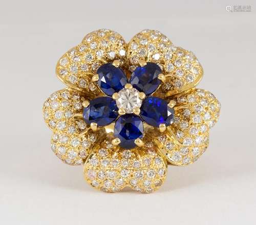 Sapphire, diamond and 18k yellow gold flower ring