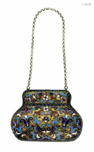 Kleines Silberetui in Handtaschenform, Moskau um 1890, Silber vergoldet, mit aufgelötetem
