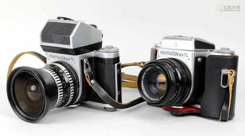 2 Pentacon six TL Mittelformat-Spiegelreflexkameras, die eine mit Carl Zeiss Jena Flektogon 4/50,