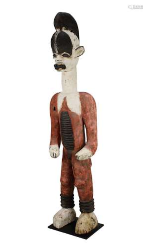 Große männliche Figur der Igbo, Nigeria, schweres Holz geschnitzt und mit Kalküberzug sowie partiell