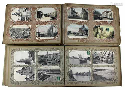 Postkartensammlung in 2 Alben, ca. 1000 Postkarten, Frankreich um 1900, meist französische Stadt-