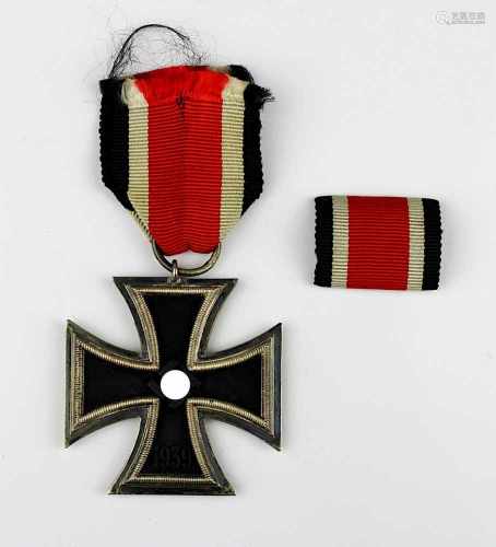 Eisernes Kreuz 2. Klasse, Deutsches Reich 1933 - 1945, am Verleihungsband, Eisenkern und