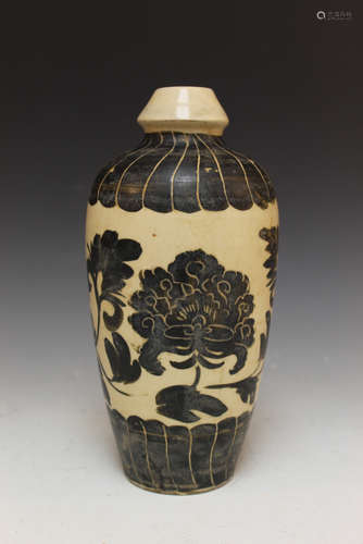 Chinese Song style Cizhou Ware porcelain Meiping.