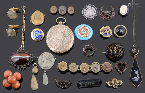 A collection of mainly Victorian jewellery