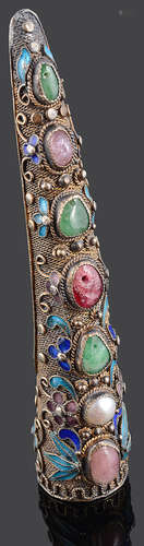 An early 20th Century Chinese silver filigree and enamel finger guard brooch