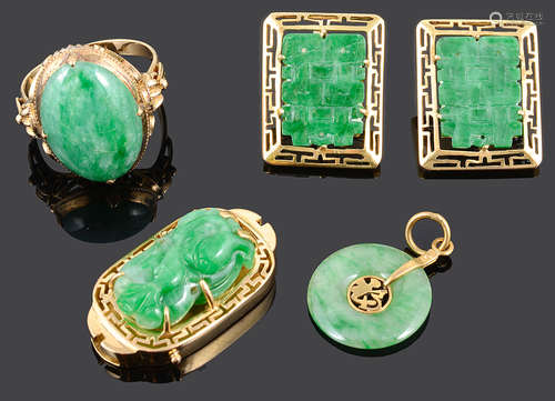 A small collection of Chinese gold mounted jade set jewellery