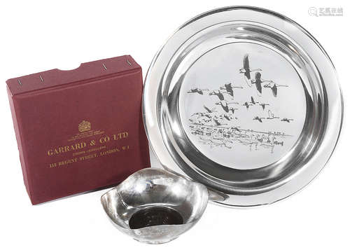 The Peter Scott silver Christmas Plate 1971,