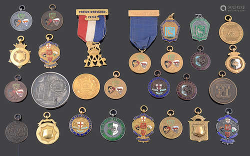 An interesting large collection of early 20th century mostly gold and silver sporting medals