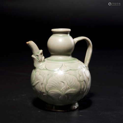 A Chinese Celadon Porcelain Double Gourd Vase