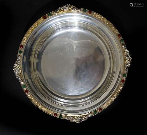 Argenteria Stefani, Bologna. Centerpiece in 800 silver with stones. H Cm 4. Diametro Cm 30 Kg 1,000