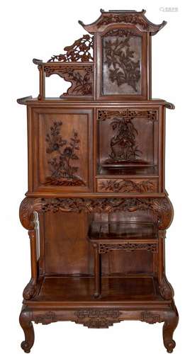 Sideboard with wooden sculptures. China, 20th century. H Cm 180, width Cm 81, depth Cm 41