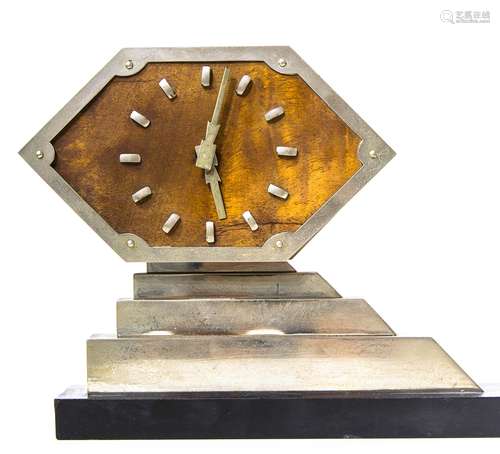 Clock, decò.Metal and wood. H cm 20x26