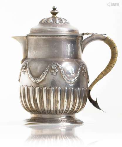 Ancient mug in English silver, from 1753. Kg 0,476. H Cm 17