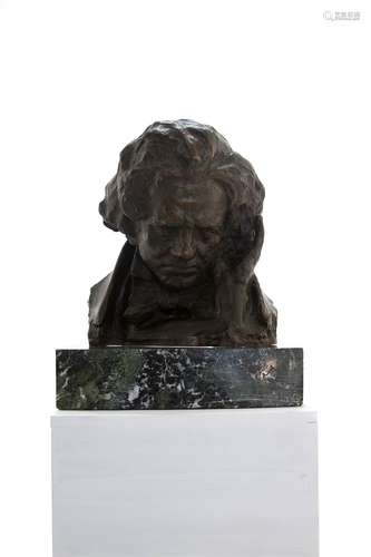 Sculptor of the end of XIX century, Ludwig van Beethoven. Bronze sculpture. H Cm 45 x 35, with