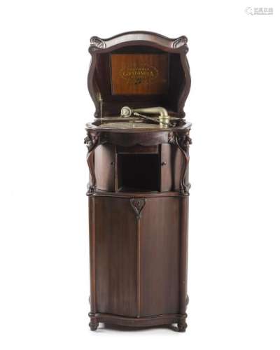 A Grafanola Deluxe graphophone and music box