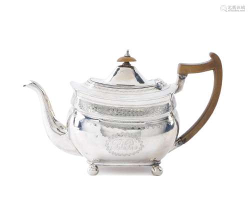 An English George III sterling silver teapot