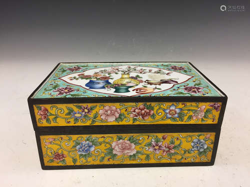 Chinese enamel on copper box, Qianlong mark.