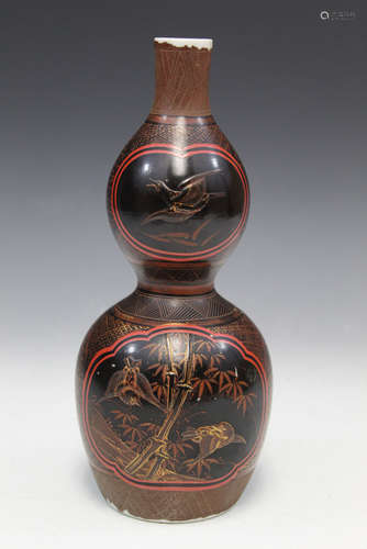 Japanese lacquer on porcelain double gourd vase.