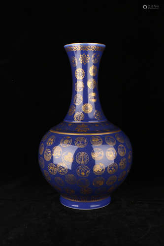 A Chinese Blueglazed Porcelain Vase