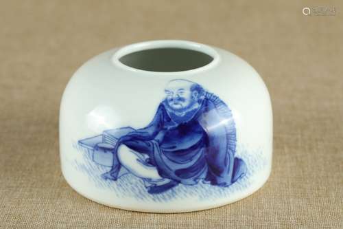 A Chinese Blue and White Porcelain Water Pot