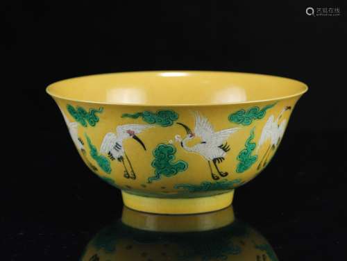 A Chinese Yellow-Ground San-Cai Porcelain Bowl