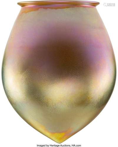 Quezal Gold Iridescent Glass Shade, circa 1910 S