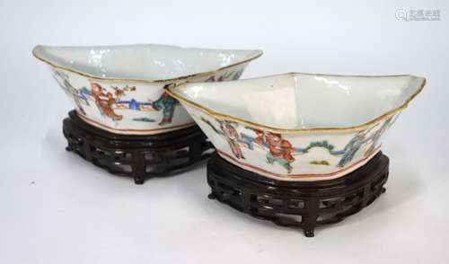 A pair of Chinese famille rose bowls