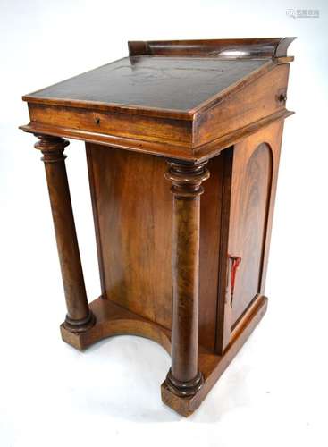 A 19th Century mahogany Davenport desk