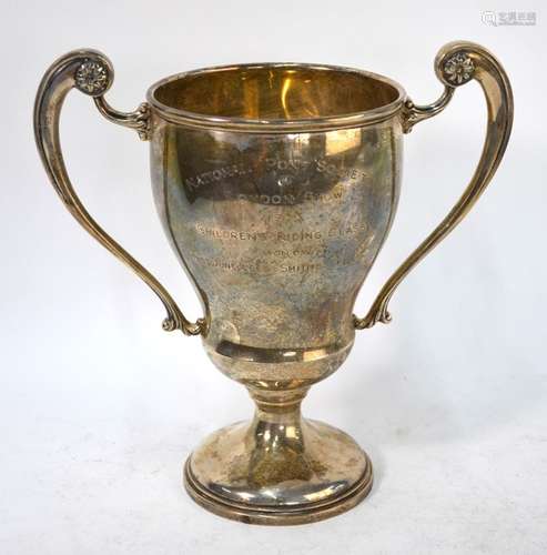 Heavy quality silver trophy cup