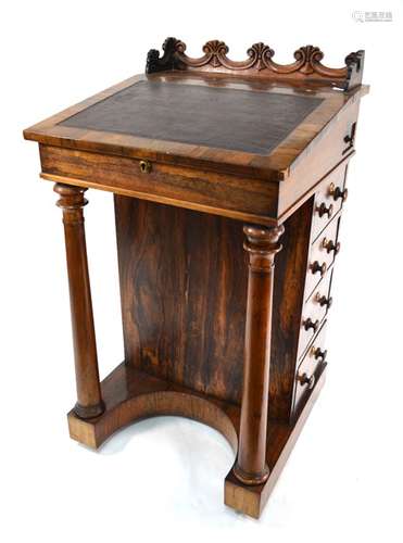 A Regency rosewood Davenport