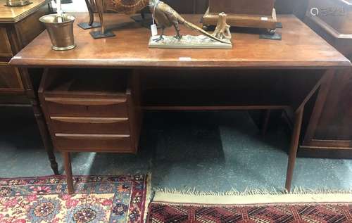 Gunnar Nielsen Tibergaard (Denmark) a teak desk circa 1970's