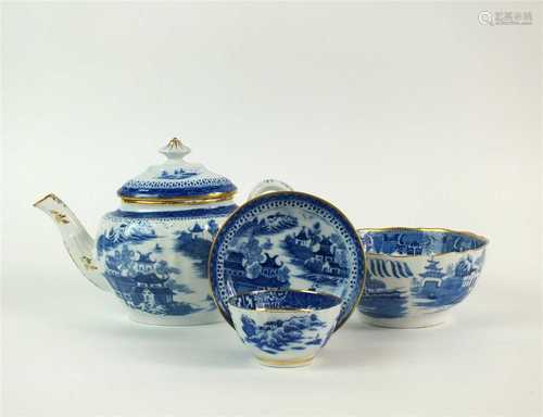 A Coalport 'House Boat' tea service