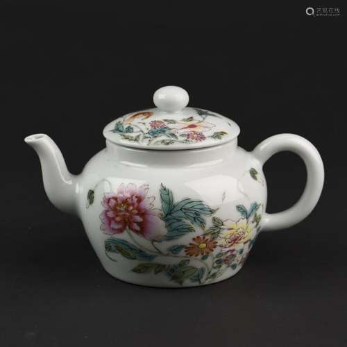 A FAMILLE ROSE 'FLORAL' TEAPOT