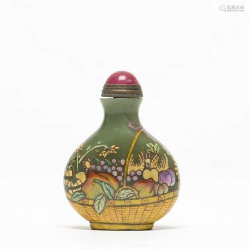 A FLORAL PATTERN SNUFF BOTTLE