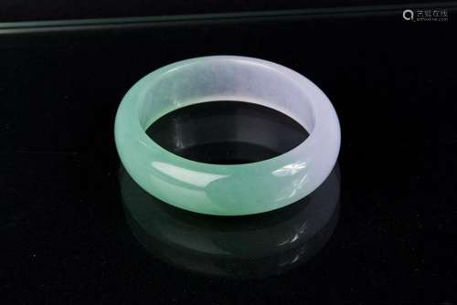 JADEITE BANGLE