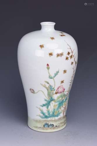 A FAMILLE ROSE 'LUTOS' PORCELAIN VASE, MEIPING