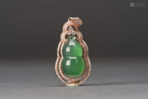 Green Jadeite Pendant