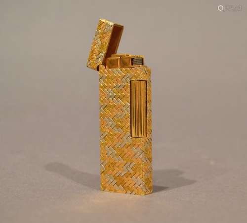 Alfred Dunhill 18K Gold Rollagas Lighter