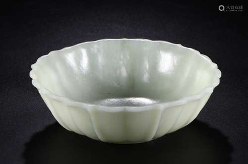 HEYIAN JADE FLOWER SHAPE  BOWL