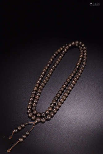 A CHENXIANG WOOD ONE HUNDRED EIGHT BEADS ROSARY