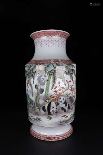 A FAMILLE ROSE PANDA PATTERN VASE