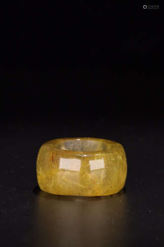 A CRYSTAL RING